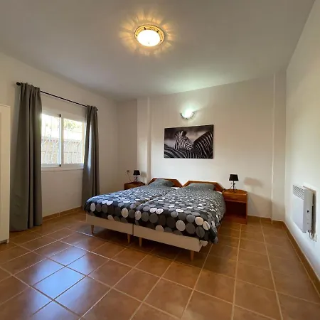 B&B Villa Libertad Tenerife - Fkk Nudist Swingers - Only Couples & Single Ladies Bed & Breakfast *