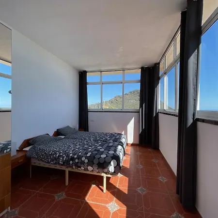 B&B Villa Libertad Tenerife - Fkk Nudist Swingers - Only Couples & Single Ladies Bed & Breakfast *